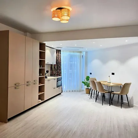 No 907b White Titanic By Endless Summer - Premium Sea View * Năvodari