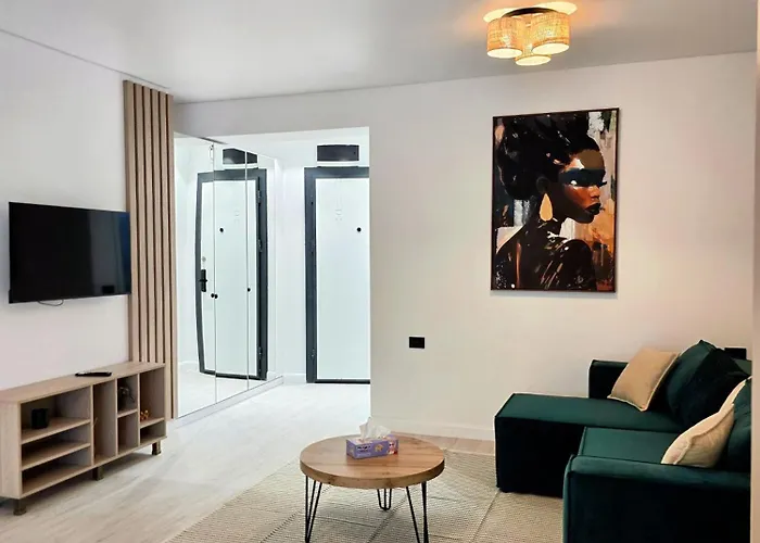 No 907b White Titanic By Endless Summer - Premium Sea View Apartment Navodari