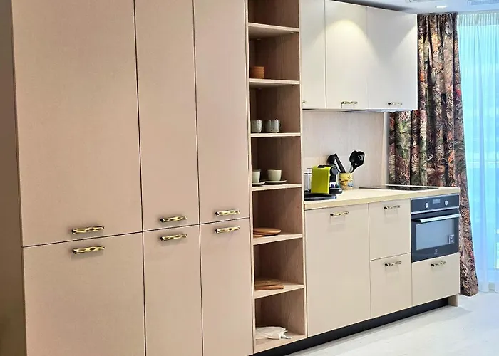 Apartment No 907b White Titanic By Endless Summer - Premium Sea View *